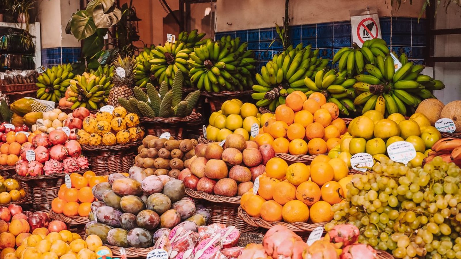 7 Foods That Might Be Dehydrating You