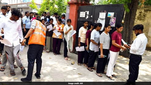NEET UG Exam: NTAचा ढिसाळ कारभार थांबेना! नागपूरच्या विद्यार्थ्याला 'या' देशातील परीक्षा केंद्र, पालक चक्रावले