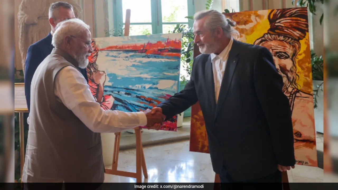 'Banaras Connect': PM Modi Visits Varanasi-Inspired Exhibition In Slovakia