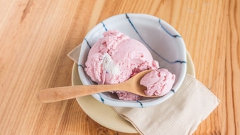 A Doctor Explains Why Late-Night Ice Cream Triggers Morning Brain Fog