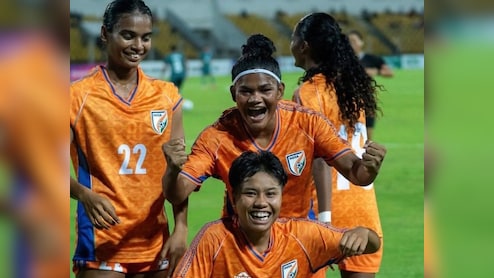 SAFF Women Championship 2026: बांग्लादेश को 3-1 से शिकस्त देकर भारत सात साल बाद बना चैंपियन