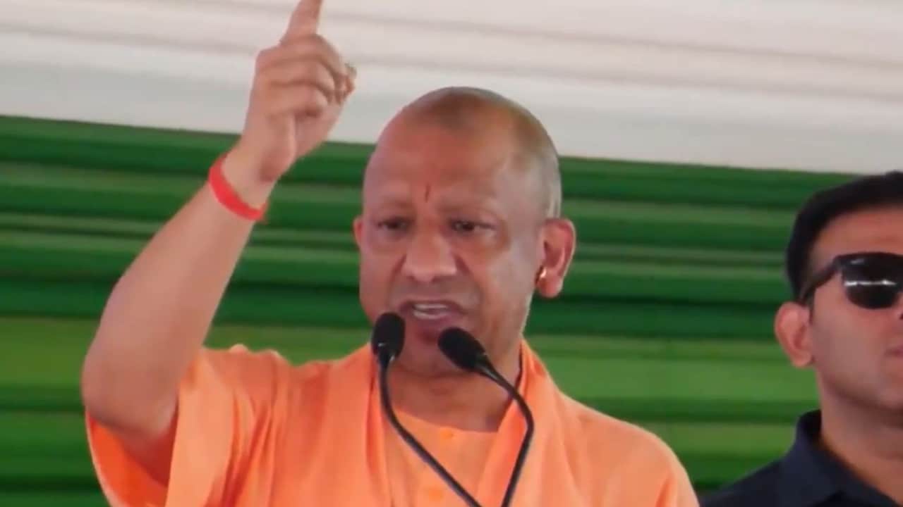 'माफ‍ियाओं को म‍िट्टी में म‍िलाया', महोबा में बोले सीएम योगी- बुंदेलखंड की तोप-मिसाइलों से थर्राया पाकिस्तान