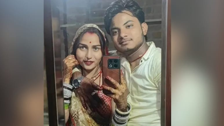 शादी के एक साल बाद पत&zwj;ि-पत्नी ने उठाया खौफनाक कदम, कमरे में फंदे से लटके मि&zwj;ले शव; रात को हुई थी लड़ाई