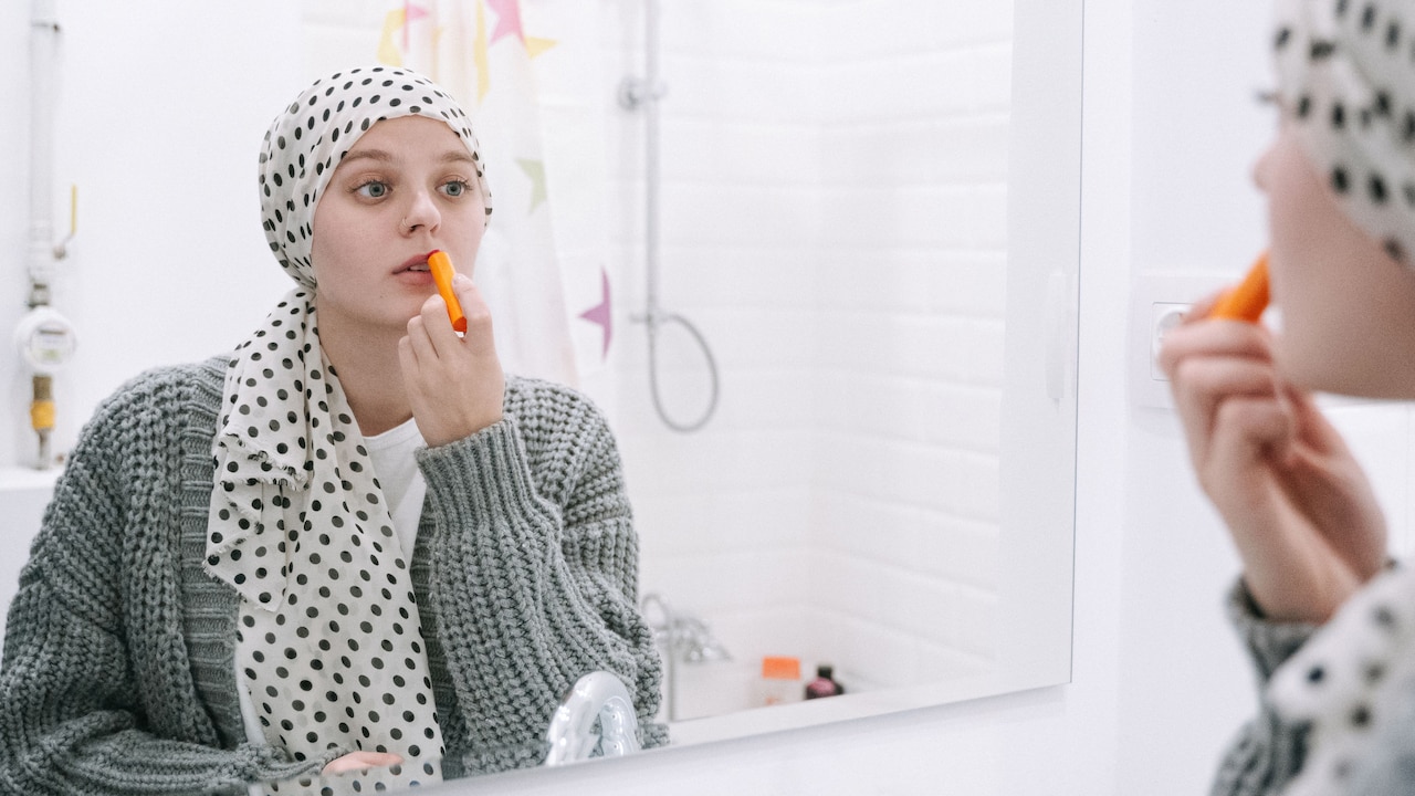 How To Look Naturally Fresh Without Full Face Makeup