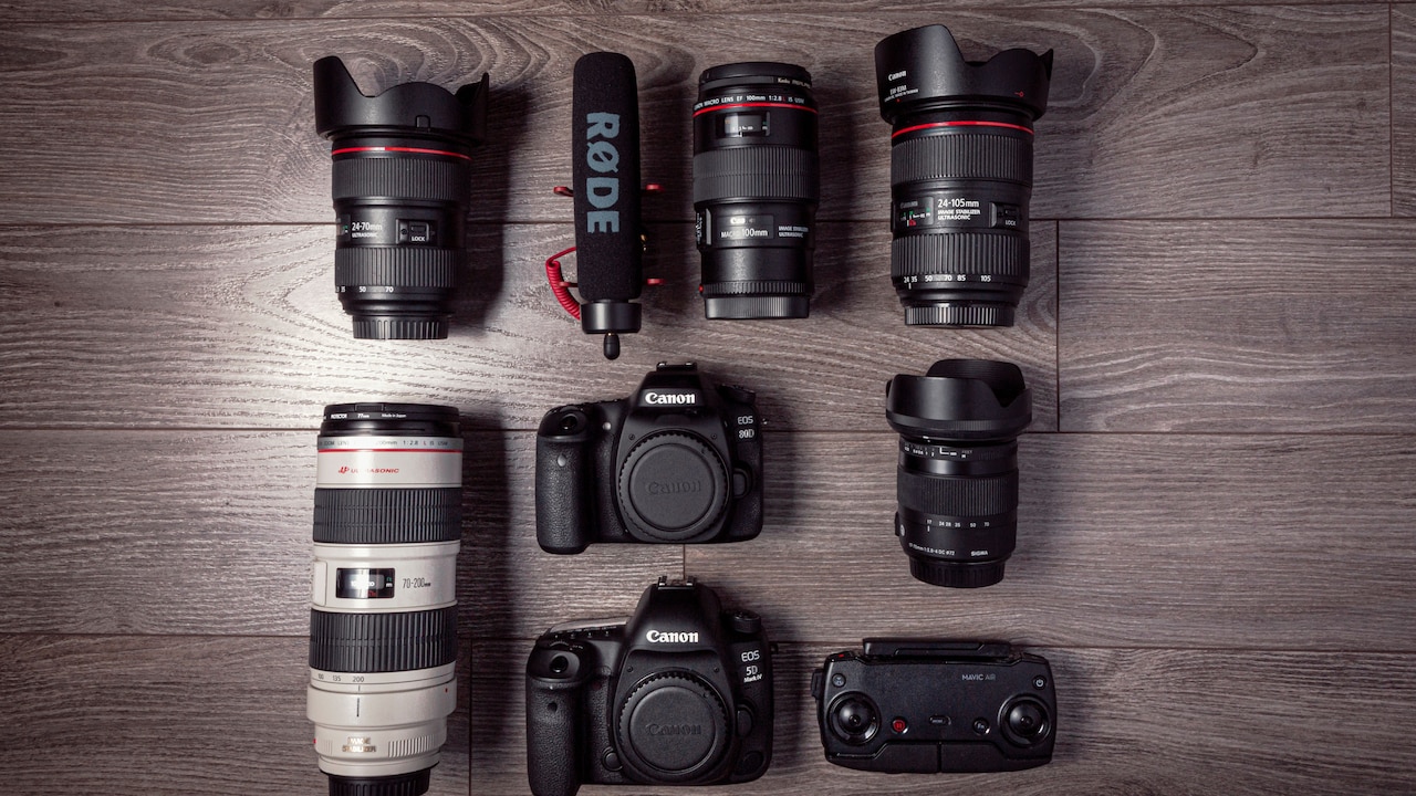 5 DSLR Accessories That Help Beginners Take Sharper Photos On Amazon Prime Day Deals