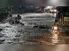 '2 Hours To Travel 5 Km': Hyderabad Rains Trigger Massive Waterlogging, Traffic Jams; Two Killed