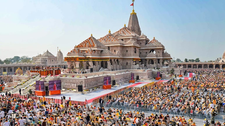 शेषावतार मंदिर में ध्&zwj;वजारोहण के साथ पूरा हुआ राम मंदिर का निर्माण, लेकिन कार्यक्रम में नहीं पहुंचा कोई VIP गेस्&zwj;ट