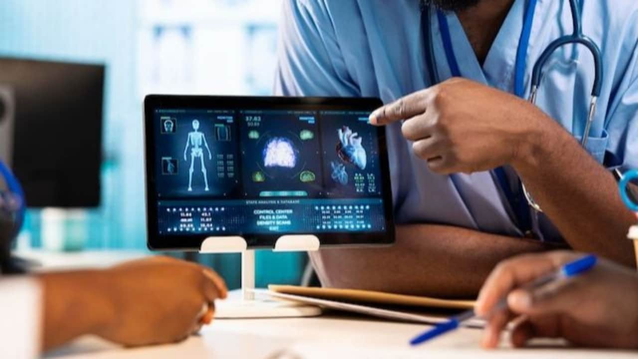 AI तकनीक ने एक बार फिर मारी बाजी, 2 नए सिस्टम ने मेडिकल कंडीशंस डायग्नोज करने में डॉक्टरों को भी पछाड़ा !