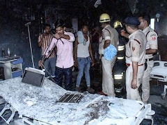 मुजफ्फरपुर में अग्निकांड के बाद बड़ी कार्रवाई, प्रसाद हॉस्पिटल का रजिस्ट्रेशन किया सस्पेंड