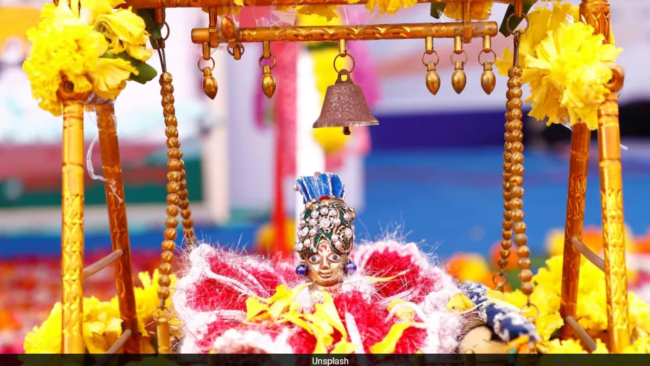 अधिकमास की कृष्ण जन्माष्टमी कब है? जानिए व्रत का महत्व, विधि और पूजा