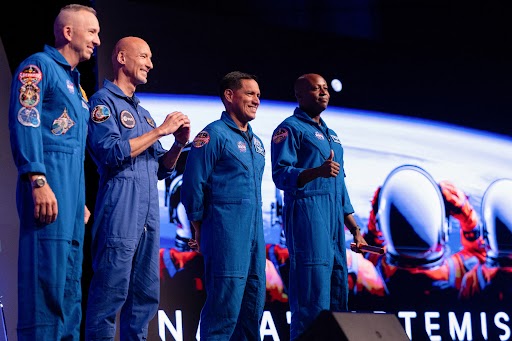 Meet NASA's Artemis III Crew: A Test Pilot, Italian, Record-Holder, First-Timer