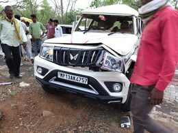 Road Accident: पचमढ़ी स्टेट हाइवे पर भीषण सड़क हादसा, 5 की मौके पर ही मौत और दो हुए घायल