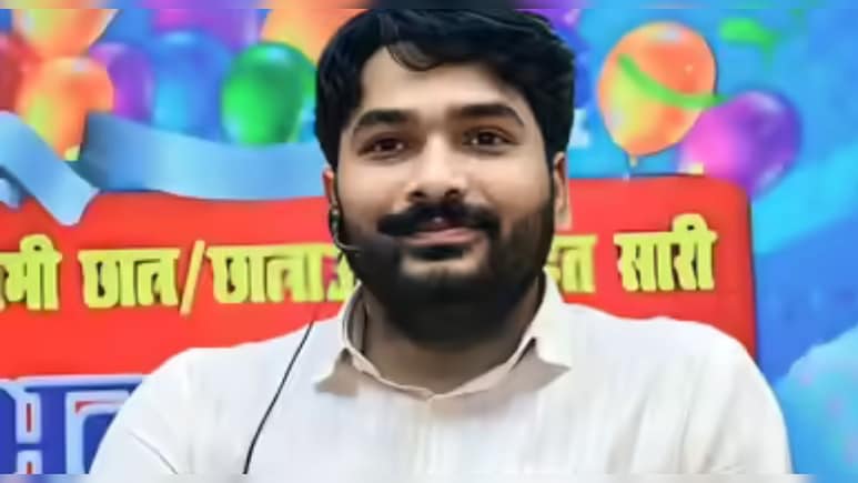 रोशन आनंद को जमानत मिली, कोर्ट ने कहा- गुरु हैं, गुरु की तरह व्यवहार करें खान और रोशन