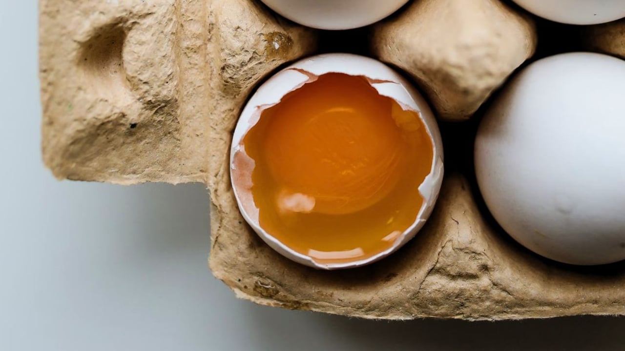 Fresh eggs have firm, thick egg whites.