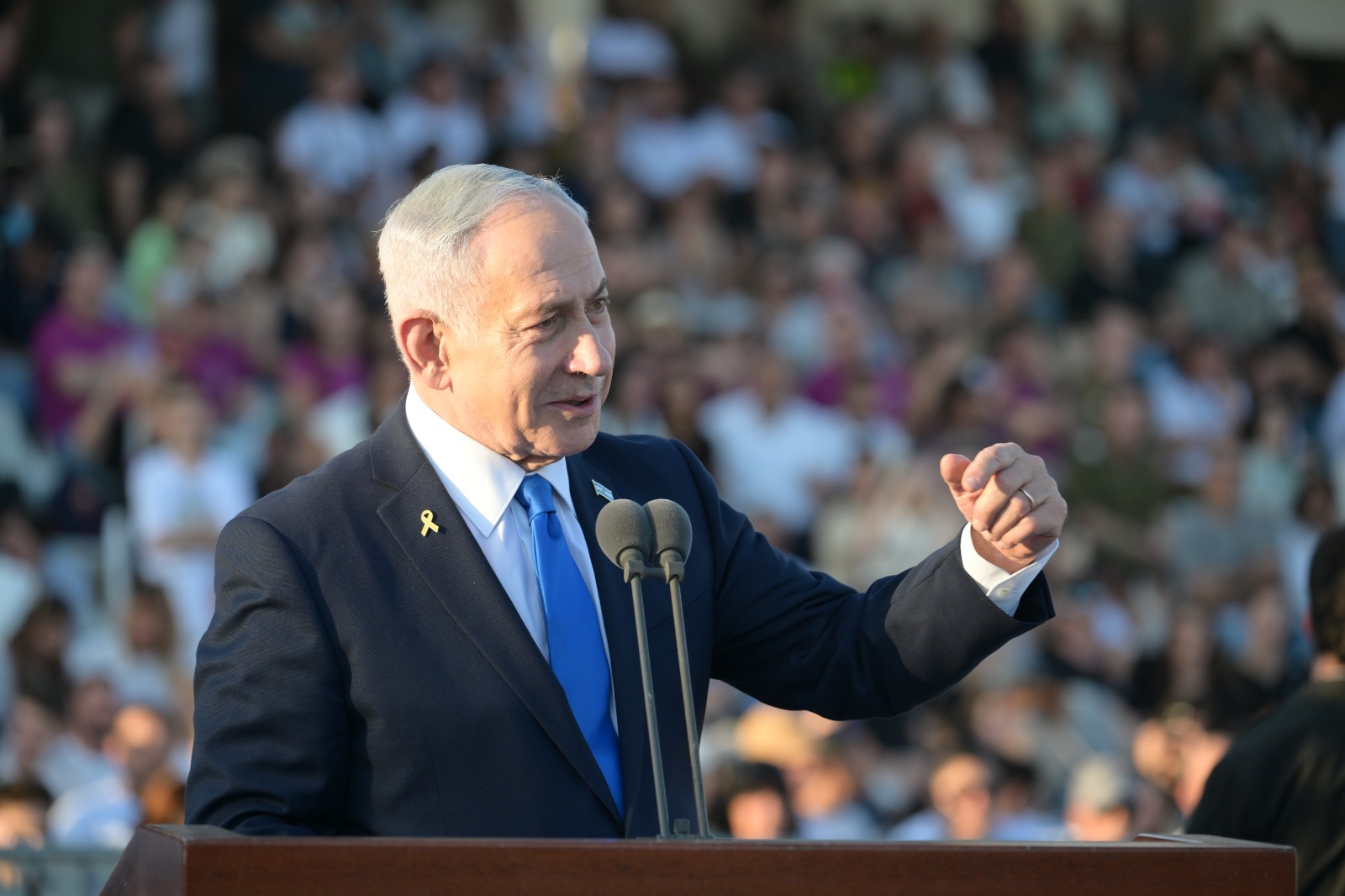 Netanyahu agrees to renew Lebanon ceasefire hours after renewed fighting