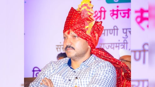ओमराजे निंबालकर का शिंदे के साथ जाने का एलान, ऑपरेशन टाइगर फिर से ऑन