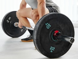 People Who Lift Weights Live Longer - New Study