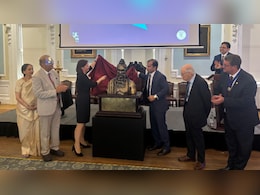 हमारी मेडिकल विरासत को सलाम कर रही दुनिया, UK में सुश्रुत की मूर्ति लगने पर भारत की डॉक्टर ने जताई खुशी