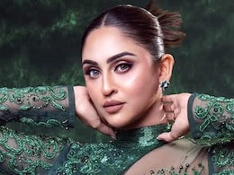 हाथों में हाथ, रोमांटिक अंदाज...देसी ब्लिंग के इस मिलिनेयर को डेट कर रहीं धुरंधर की शरारत गर्ल? वीडियो वायरल