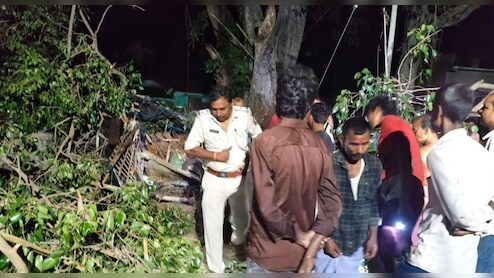 ब&zwj;िहार: आंधी-बार&zwj;िश ने बरपाया कहर, पीपल के पेड़ में दबकर एक पर&zwj;िवार के 5 लोगों की मौत, 20 लाख मिलेगा मुआवजा