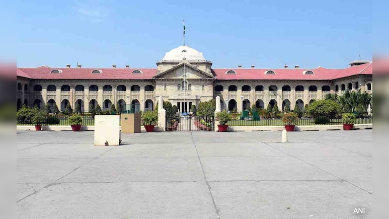 'भगवा ने मारा...' कासगंज हिंसा पर बोली थीं अफसर, अब इलाहाबाद हाई कोर्ट ने दी क्लीन चिट