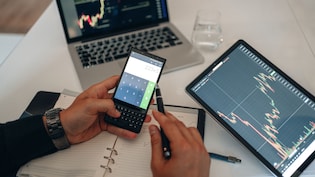 Direct vs Regular Mutual Funds: What A 1% Expense Ratio Costs You Over 20 Years