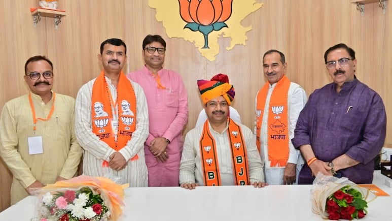 बीजेपी नेताओं की बयानबाजी पर संगठन महामंत्री सख्त, पहली मीटिंग में सोशल मीडिया पोस्ट पर भी दी नसीहत