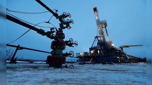 Russian Oil Sanctions Return? India in Wait-and-Watch Mode After US Waiver Expires