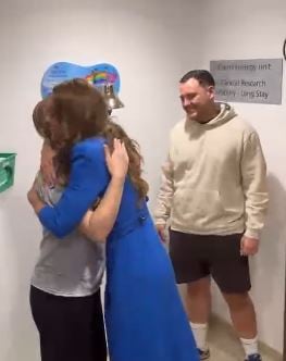 Kate Middleton Comforts A Mom On Her Final Day Cancer Treatment