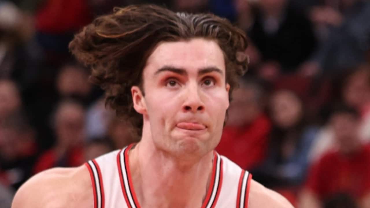 Is Josh Giddey Playing Tonight? Chicago Bulls Guard’s Status Against Milwaukee Bucks Revealed Amid Wrist Injury Concern