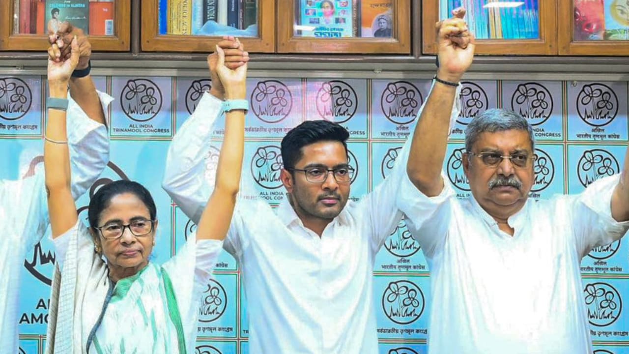 "It's Either Abhishek Or Me': Key Aide's Ultimatum For Mamata Banerjee