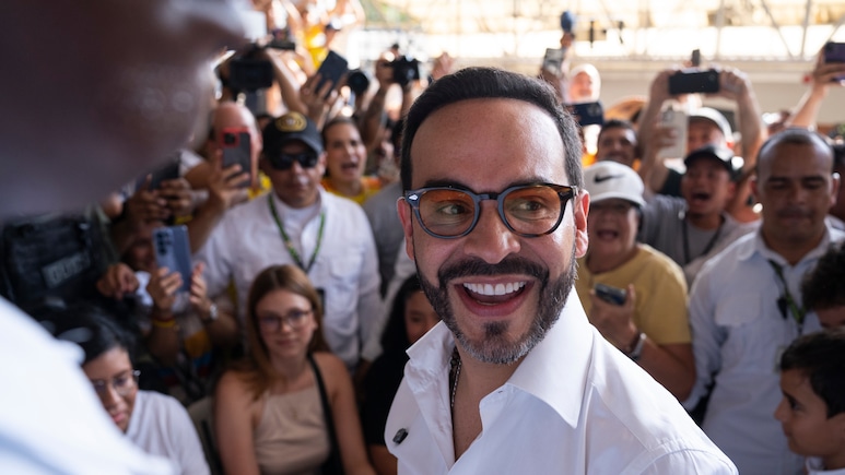 Who Is Abelardo De La Espriella? Pro-Trump Outsider Wins Colombia Vote, Setting Up Heated Runoff