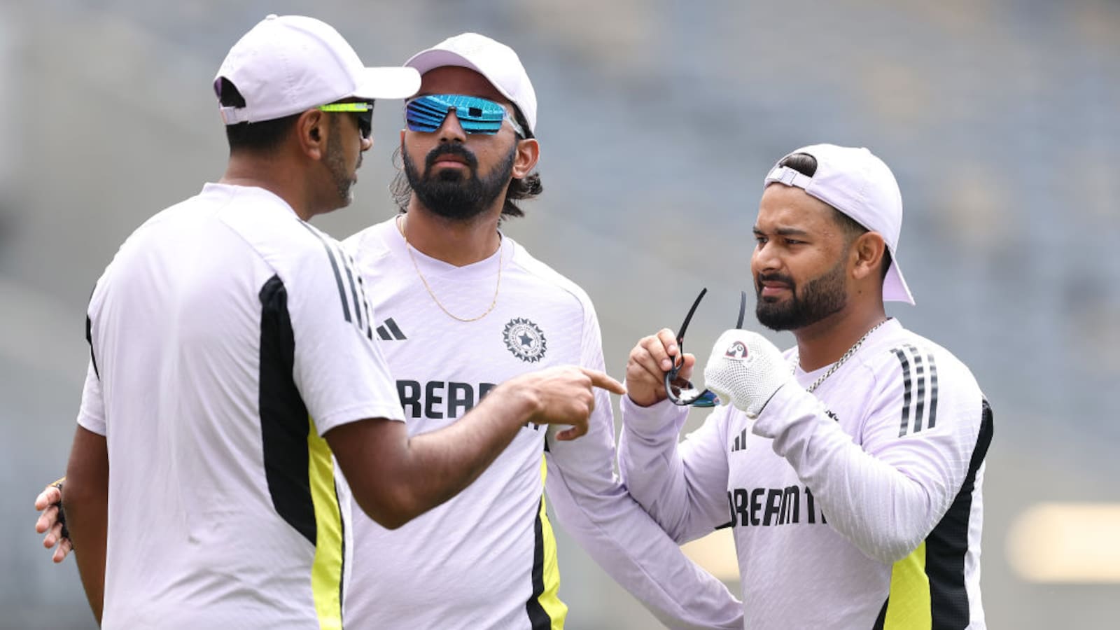 Shubman Gill, KL Rahul Snubbed As R Ashwin Names "Indias Best Test Batter"