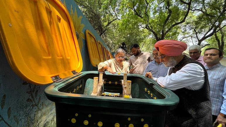 Delhi Colony Keeps Trash Out Of Landfills, Shows Way With 'Zero-Waste' Model