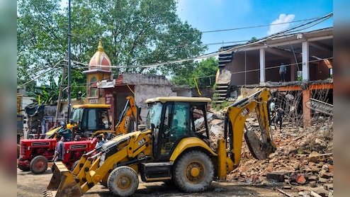 अवैध निर्माण पर दिल्ली सरकार का बड़ा प्रहार, 6 दिनों में 94 संपत्तियां ध्वस्त, 114 सील
