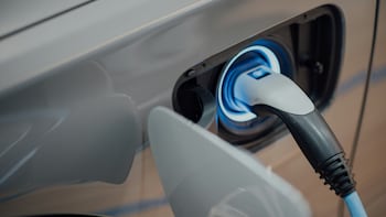 Electric Passenger Vehicle Retail Sales Jump 81.20% To 26,682 Units In May: FADA