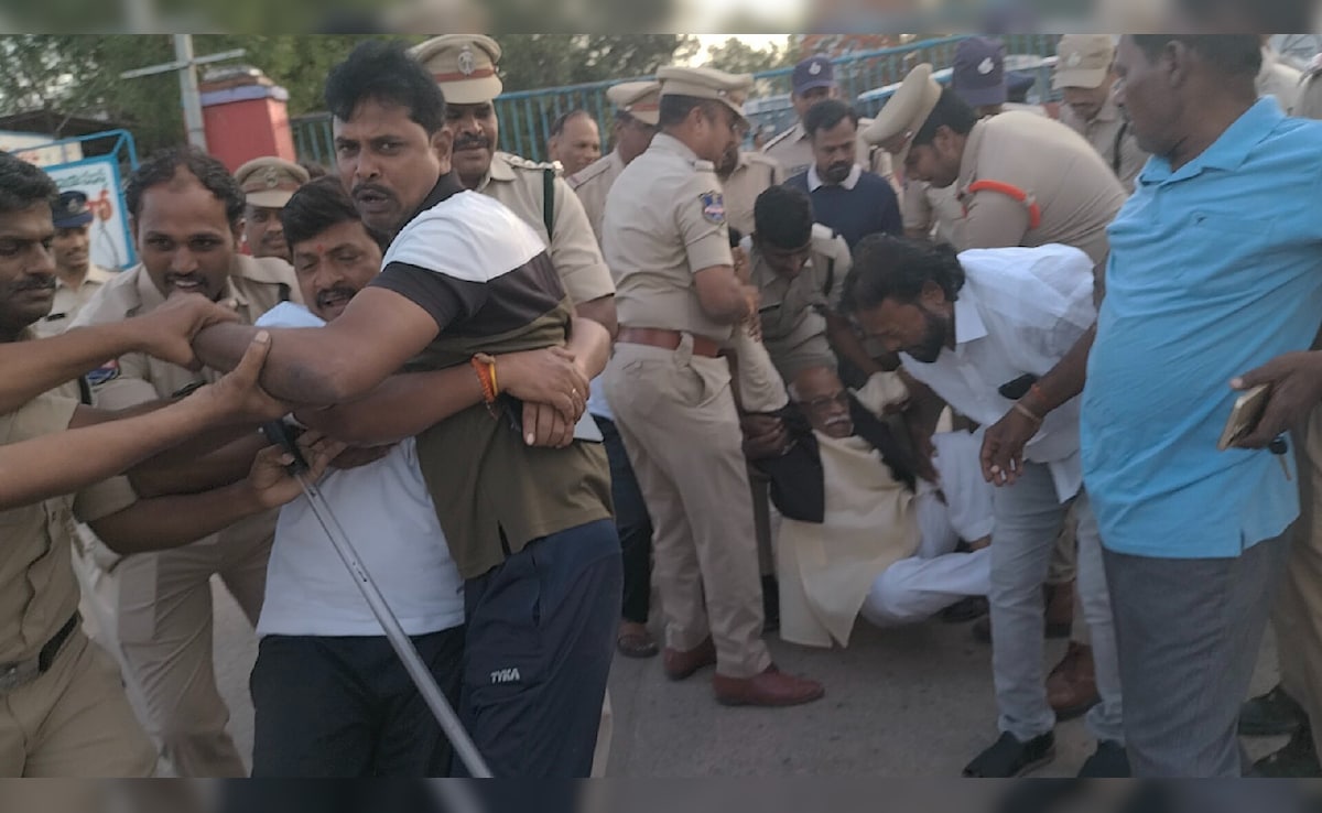 तेलंगाना में नाबालिग की आत्महत्या पर बवाल, हिंदू संगठनों ने लव जिहाद का लगाया आरोप