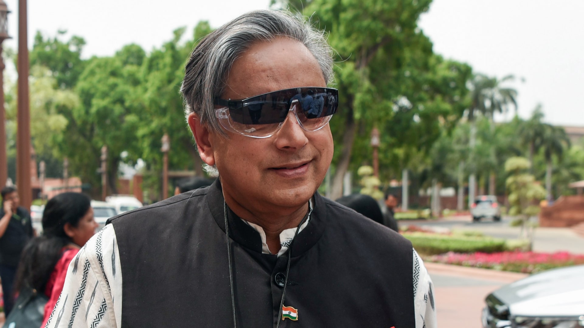 Shashi Tharoor Backs PM Modi On Sailor Safety; BJP Says 'Rahul Gandhi Exposed'