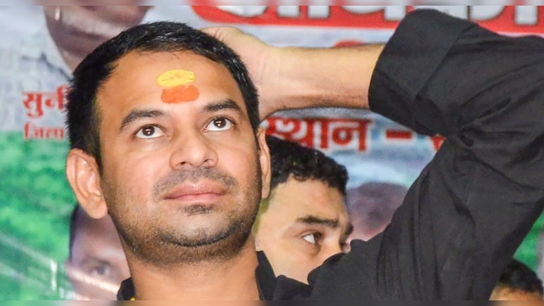 घर में चोरी, पार्टी संगठन भंग, अनुष्का की फैमिली के आरोप... तेज प्रताप मुश्किल में फंसे क्यों दिख रहे?