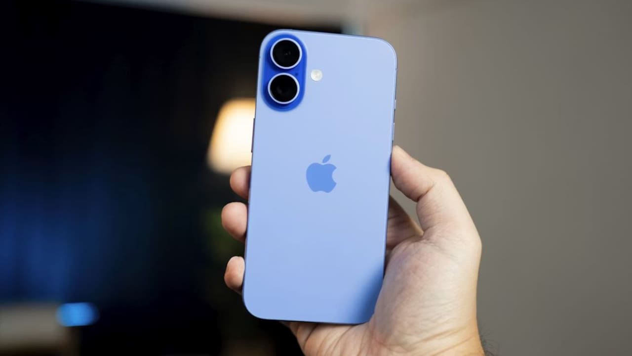 लूट लो! मात्र ₹40,041 में मिल रहा है Apple iPhone 16, साथ में ₹2,190 का चार्जर बिल्कुल Free, जानिए कहां