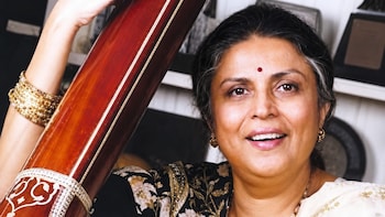 Who Was Suman Kalyanpur? 'Na Na Karte Pyar', 'Aajkal Tere Mere Pyar Ke Charche' Singer Dies at 89