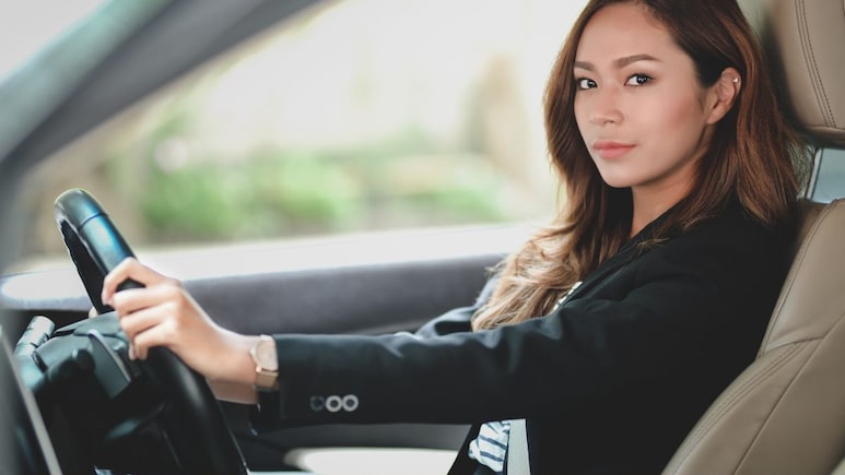 Better Drivers: पुरुष की महिला? ड्रायव्हिंगमध्ये सरस कोण? रिपोर्टमधील चकीत करणारे खुलासे