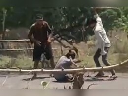 युवक की सरेराह बेरहमी से पिटाई, तीन आरोपियों ने लाठी-डंडों से किया हमला