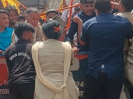 खाटूश्यामजी में श्रद्धालुओं ने बैरियर तोड़े, हंगामे में होमगार्ड के पैर की टूटी हड्डी, वीडियो वायरल