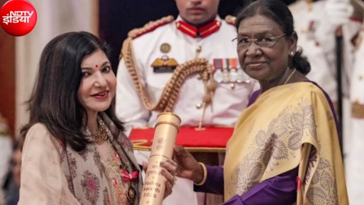 'धीरे-धीरे वापसी कर रही हूं' स्वास्थ्य समस्या के बीच बीच पद्म भूषण मिलने पर भावुक हुईं अलका याग्निक, लिखा- दो सालों से लोगों की नजरों से दूर हूं