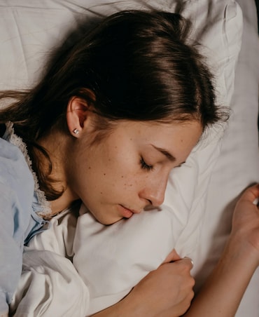7 Bedtime Habits Ruining Your Sleep