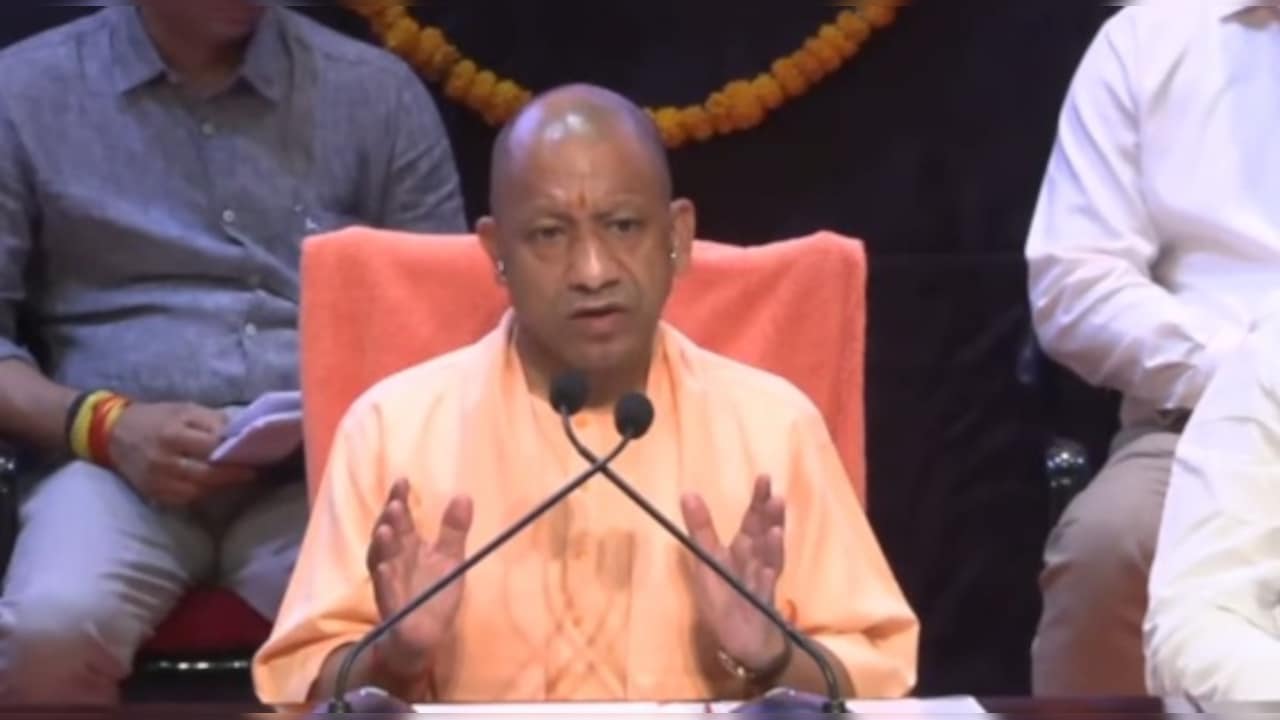'दुनिया ने भारत को बदलते देखा', CM योगी ने मोदी सरकार के 12 साल पूरे होने पर गिनाई उपलब्धियां