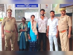 पिता ने डांटा तो घर से निकली दो सगी बहनें, आजमगढ़ से 370 KM दूर कानपुर पहुंचीं, GRP ने परिजन को सौंपा