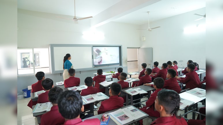 B.Ed के बाद सिर्फ टीचर नहीं! इन 5 सरकारी नौकरियों में बना सकते हैं करियर