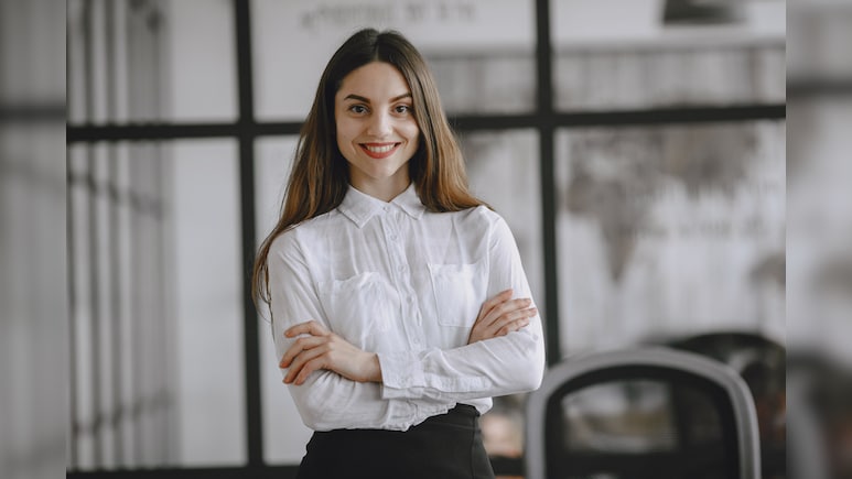White Collar Jobs किन्&zwj;हें कहते हैं, ये कैसे मिलती हैं